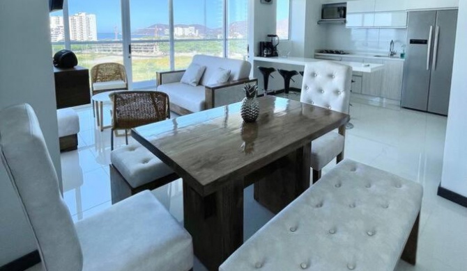 Nuevo y moderno apartamento con vista al Mar.